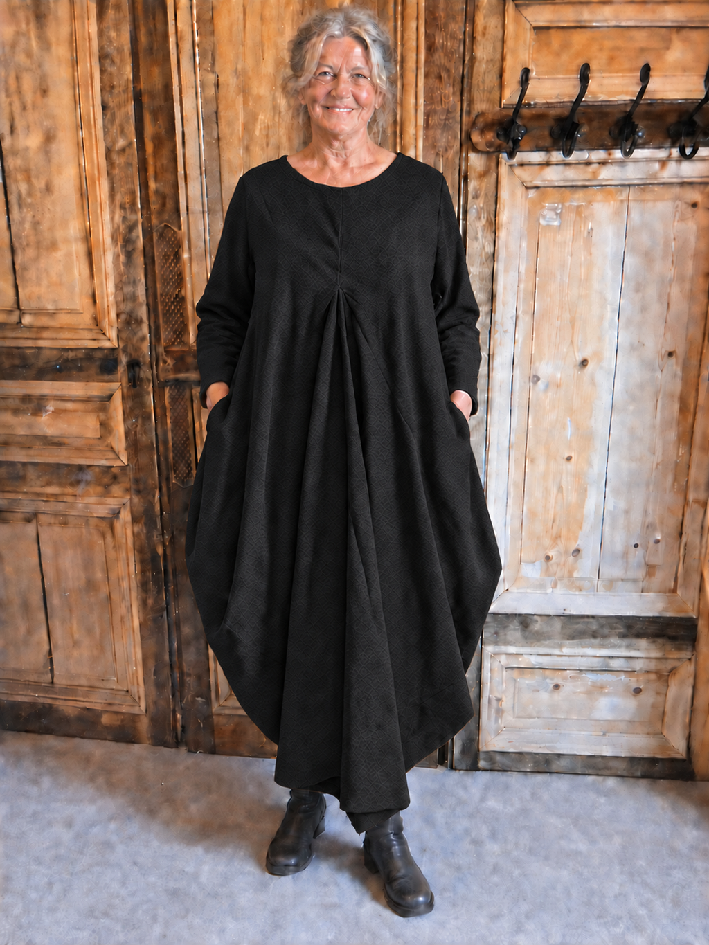 Normal Crazy -dressBalon - Black